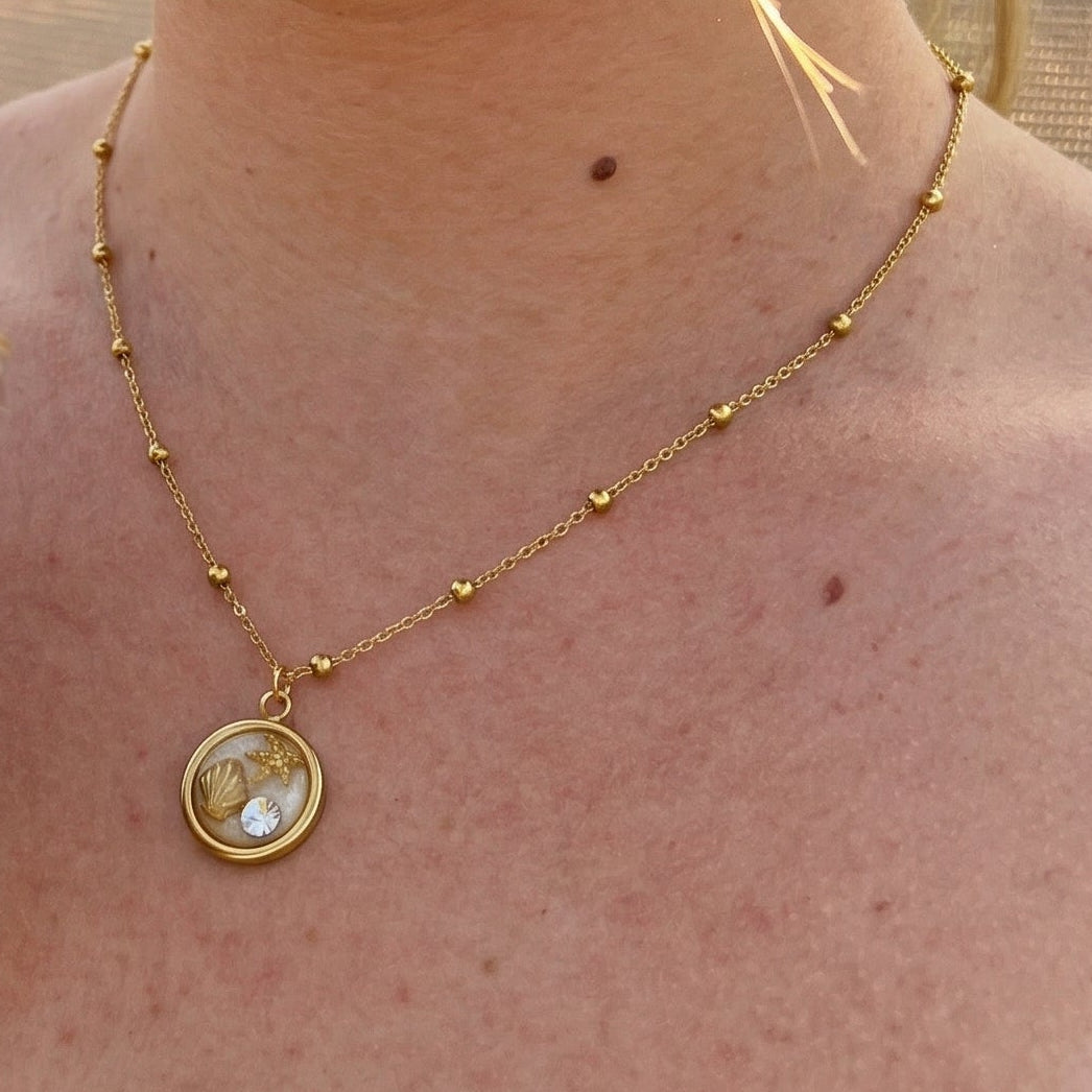 SHELLS - NECKLACE