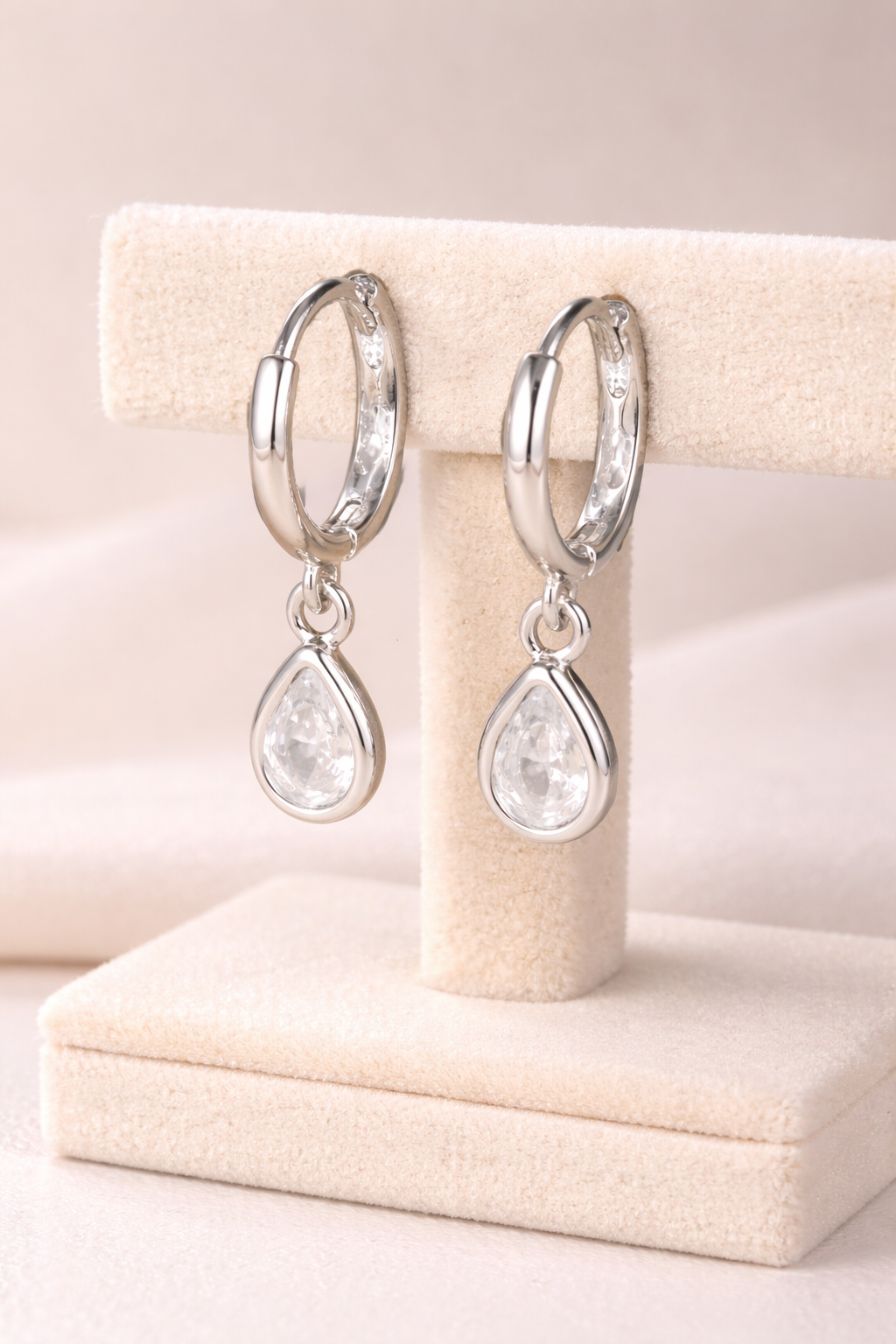 SILVER DROPS - EARRINGS