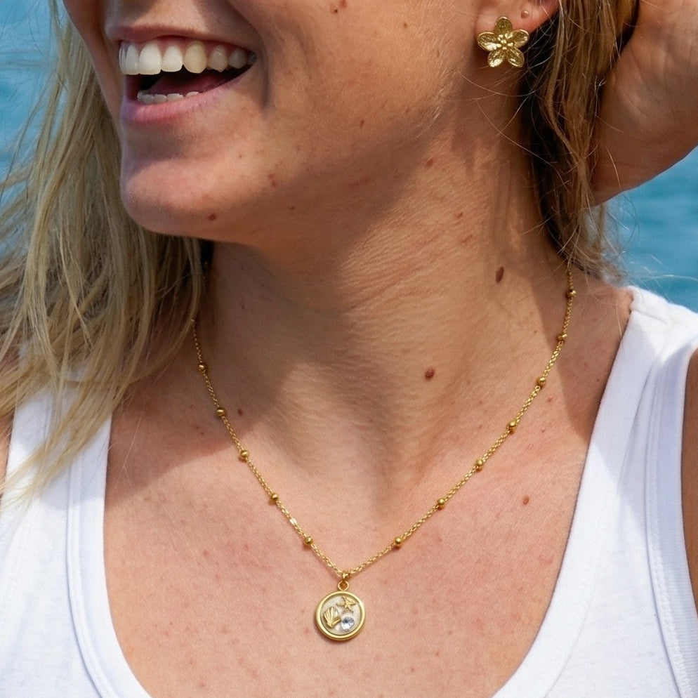 SHELLS - NECKLACE