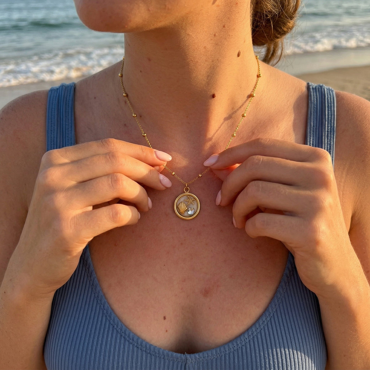 SHELLS - NECKLACE