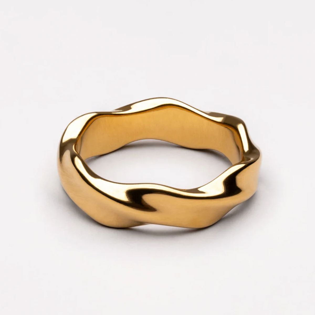 ARTIST - RING