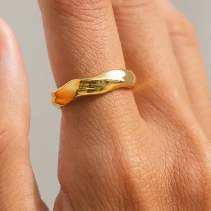 ARTIST - RING